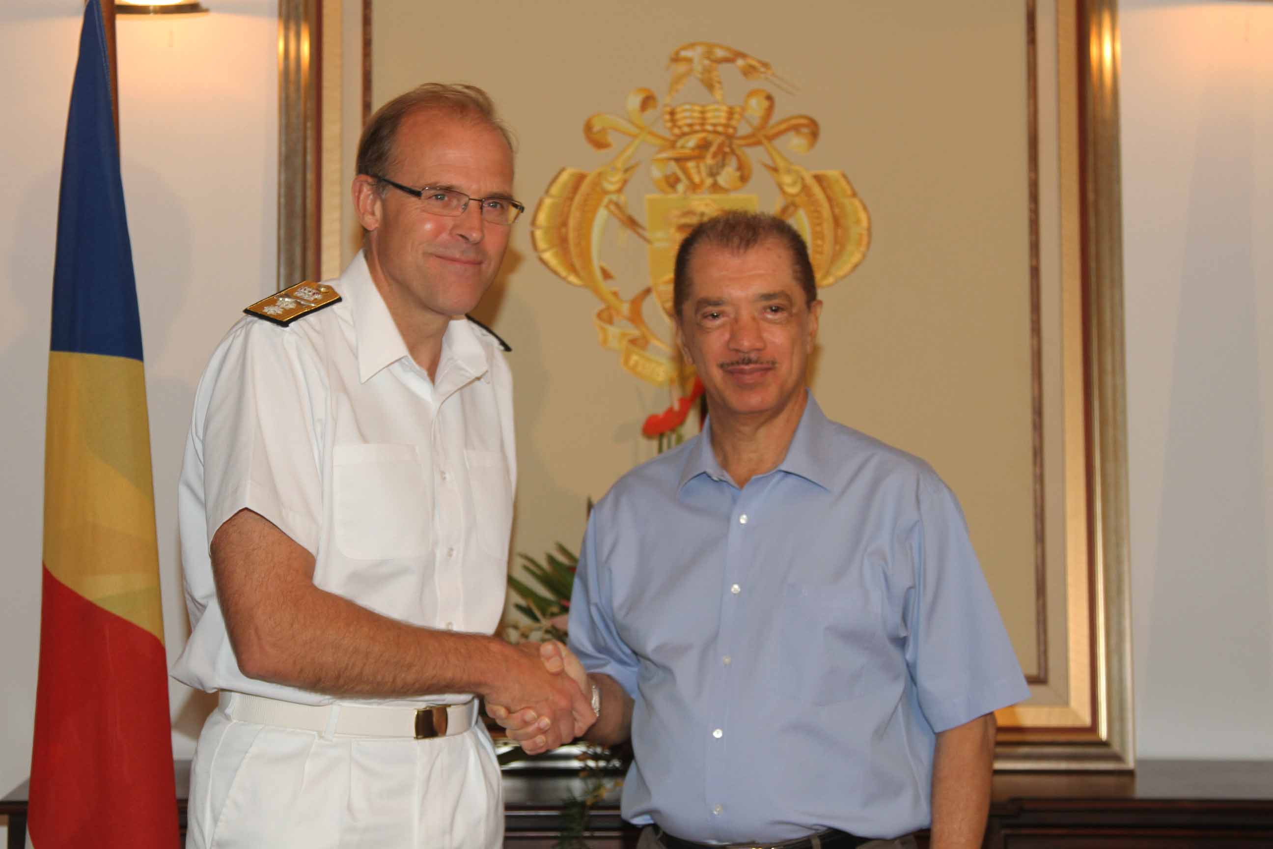 EUNAVFOR Op Cdr, Rear Admiral Potts Meets President James Michel