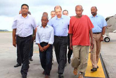 Rolly Tambara and Marc Songoire return to Seychelles after 367 days as hostages in Somalia (Photo: TODAY Seychelles)